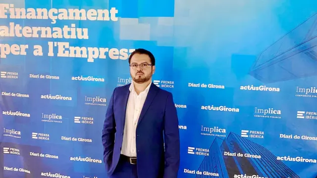 Revista Mundo Real asiste a una jornada económica en Girona